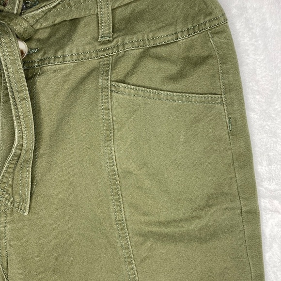 BLU Pepper Day To Day Green Belted Pants Women’s Size 30 - Picture 4 of 13